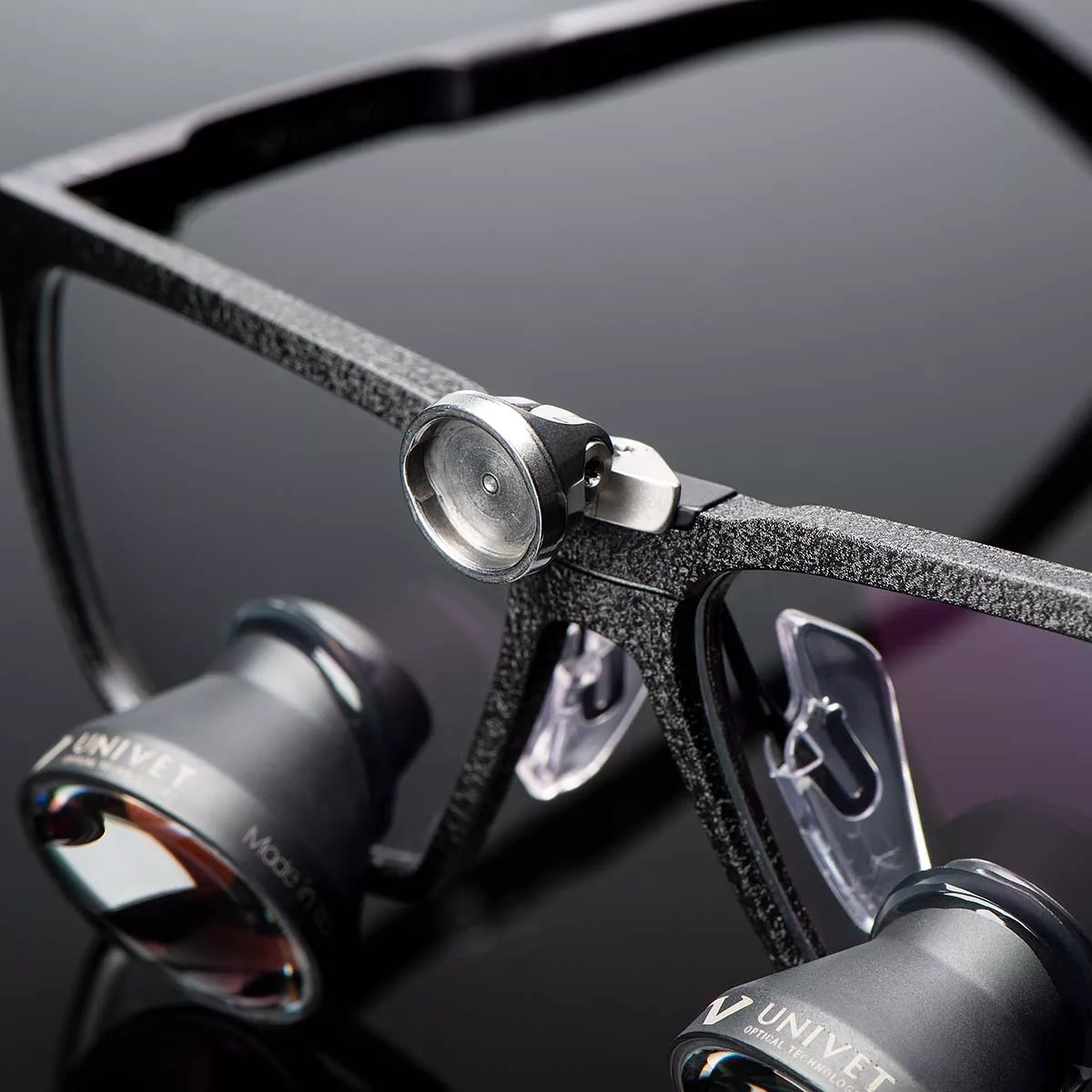 UNIVET NEW ONE  Magnetic headlight  adapter