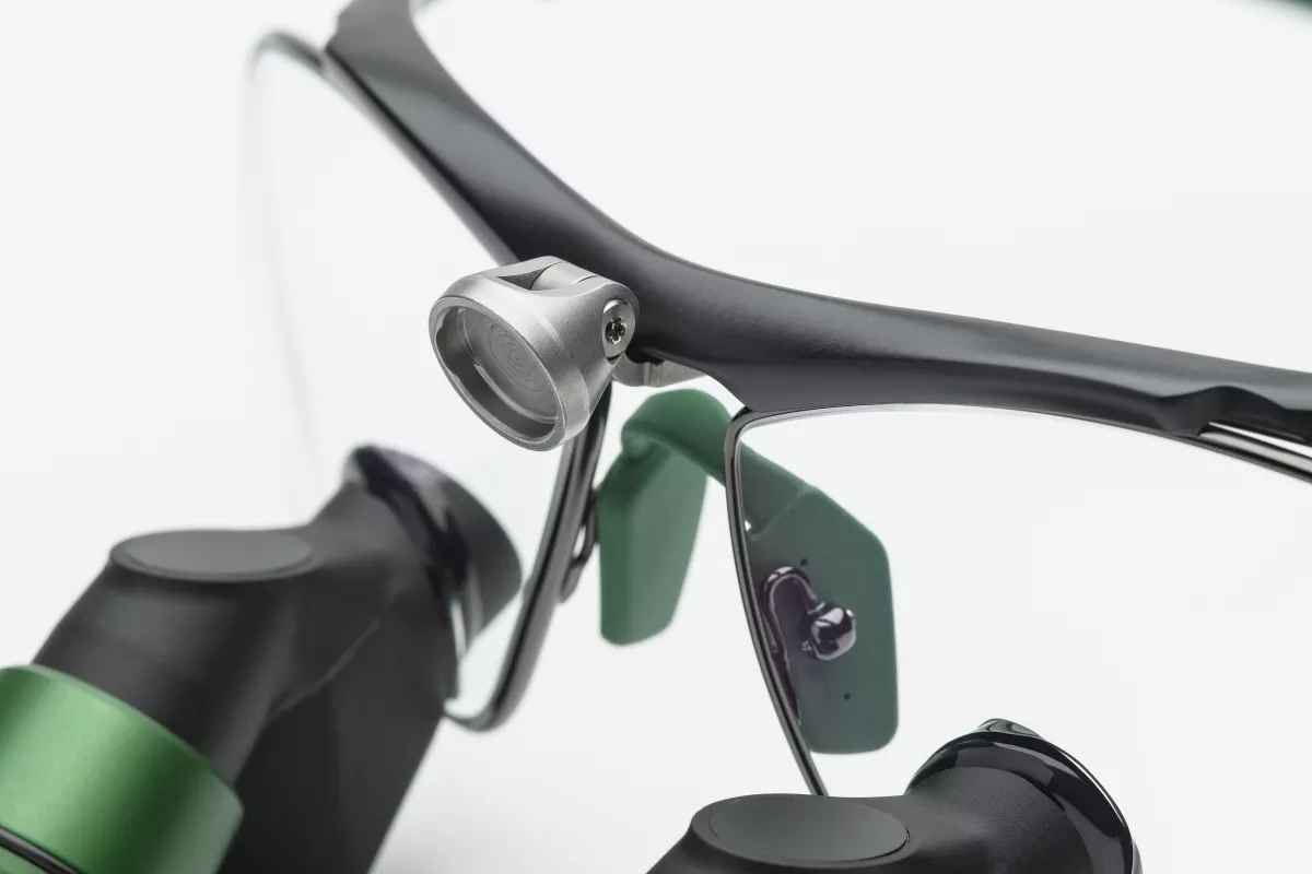 UNIVET NEW TECHNE Magnetic Light Adapter